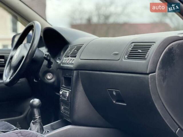 Синій Фольксваген Гольф, об'ємом двигуна 1.6 л та пробігом 315 тис. км за 3850 $, фото 35 на Automoto.ua