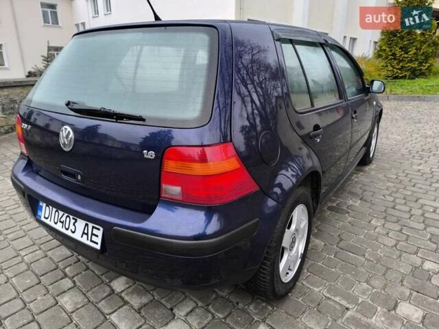 Синий Фольксваген Гольф, объемом двигателя 1.6 л и пробегом 235 тыс. км за 4700 $, фото 1 на Automoto.ua