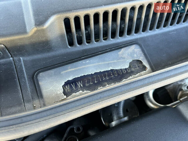 Синий Фольксваген Гольф, объемом двигателя 1.6 л и пробегом 284 тыс. км за 5350 $, фото 124 на Automoto.ua