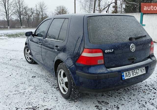 Синий Фольксваген Гольф, объемом двигателя 1.6 л и пробегом 259 тыс. км за 4000 $, фото 12 на Automoto.ua