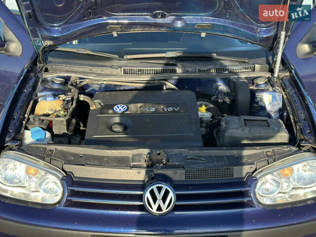Синий Фольксваген Гольф, объемом двигателя 1.6 л и пробегом 256 тыс. км за 4499 $, фото 40 на Automoto.ua