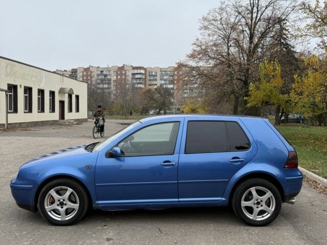Синий Фольксваген Гольф, объемом двигателя 1.9 л и пробегом 300 тыс. км за 2900 $, фото 4 на Automoto.ua