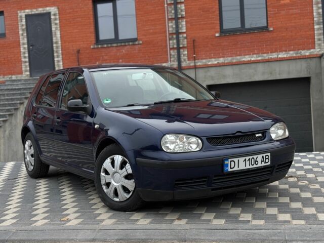 Синий Фольксваген Гольф, объемом двигателя 1.6 л и пробегом 284 тыс. км за 4250 $, фото 1 на Automoto.ua