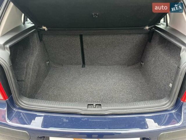 Синий Фольксваген Гольф, объемом двигателя 1.39 л и пробегом 220 тыс. км за 5150 $, фото 26 на Automoto.ua