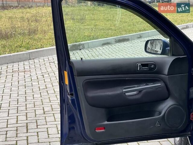 Синій Фольксваген Гольф, об'ємом двигуна 1.6 л та пробігом 315 тис. км за 3850 $, фото 24 на Automoto.ua