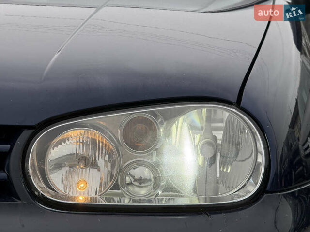 Синий Фольксваген Гольф, объемом двигателя 1.39 л и пробегом 283 тыс. км за 3999 $, фото 7 на Automoto.ua