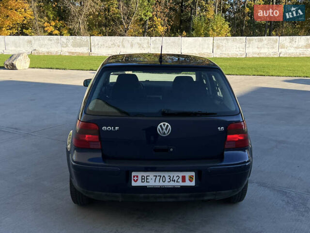 Синий Фольксваген Гольф, объемом двигателя 1.6 л и пробегом 284 тыс. км за 5350 $, фото 23 на Automoto.ua
