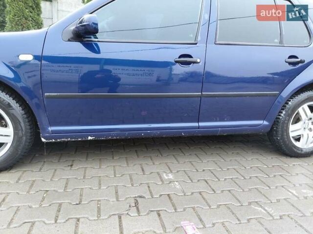 Синий Фольксваген Гольф, объемом двигателя 1.4 л и пробегом 244 тыс. км за 3700 $, фото 3 на Automoto.ua