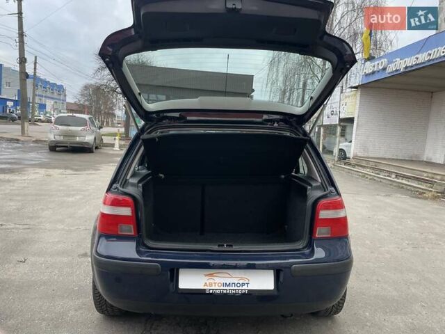 Синий Фольксваген Гольф, объемом двигателя 1.39 л и пробегом 220 тыс. км за 5150 $, фото 25 на Automoto.ua