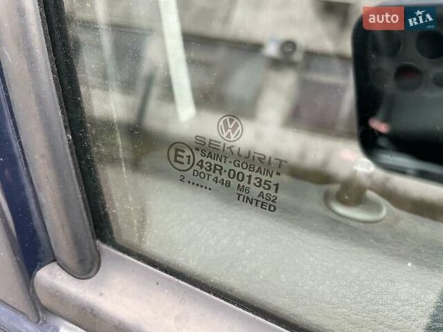 Синий Фольксваген Гольф, объемом двигателя 1.39 л и пробегом 220 тыс. км за 5150 $, фото 56 на Automoto.ua