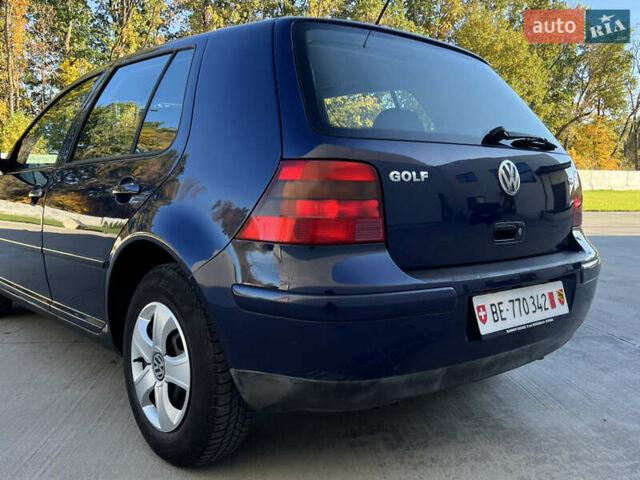 Синий Фольксваген Гольф, объемом двигателя 1.6 л и пробегом 284 тыс. км за 5350 $, фото 26 на Automoto.ua