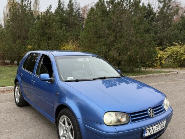 Синий Фольксваген Гольф, объемом двигателя 1.9 л и пробегом 300 тыс. км за 2900 $, фото 2 на Automoto.ua