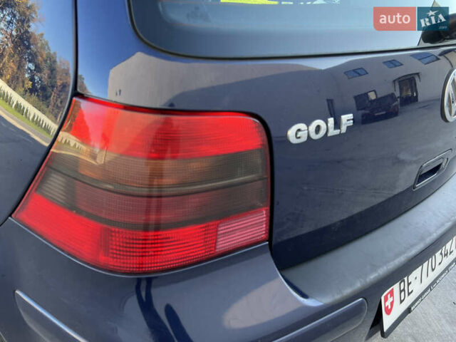 Синий Фольксваген Гольф, объемом двигателя 1.6 л и пробегом 284 тыс. км за 5350 $, фото 33 на Automoto.ua