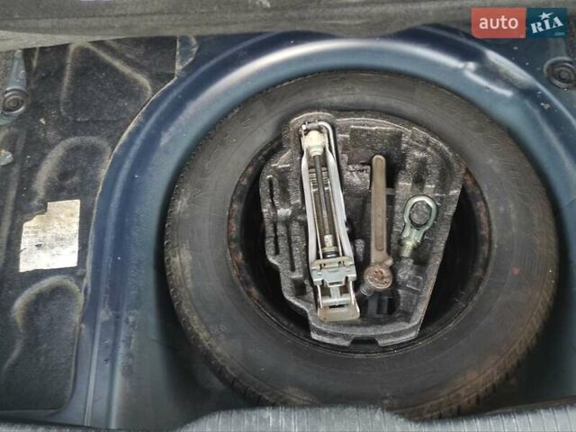 Синій Фольксваген Гольф, об'ємом двигуна 1.6 л та пробігом 196 тис. км за 3199 $, фото 19 на Automoto.ua