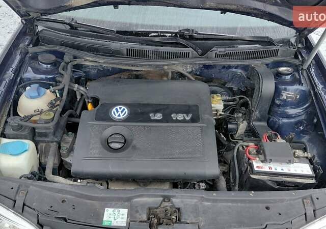 Синий Фольксваген Гольф, объемом двигателя 1.6 л и пробегом 259 тыс. км за 4000 $, фото 45 на Automoto.ua