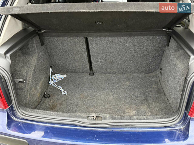 Синий Фольксваген Гольф, объемом двигателя 1.39 л и пробегом 283 тыс. км за 3999 $, фото 21 на Automoto.ua