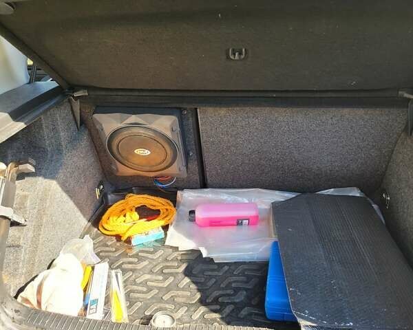 Синий Фольксваген Гольф, объемом двигателя 1.39 л и пробегом 203 тыс. км за 3600 $, фото 6 на Automoto.ua