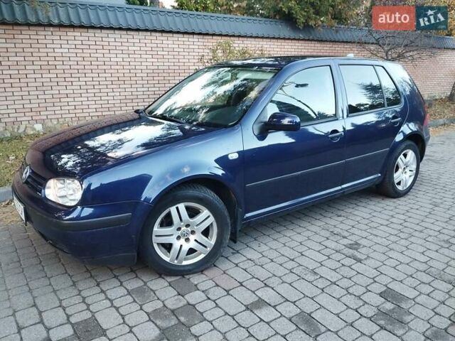 Синий Фольксваген Гольф, объемом двигателя 1.6 л и пробегом 190 тыс. км за 4390 $, фото 5 на Automoto.ua
