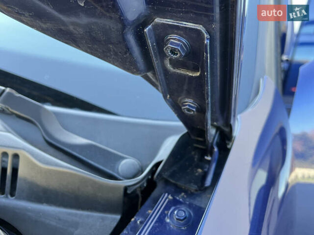 Синий Фольксваген Гольф, объемом двигателя 1.6 л и пробегом 284 тыс. км за 5350 $, фото 116 на Automoto.ua