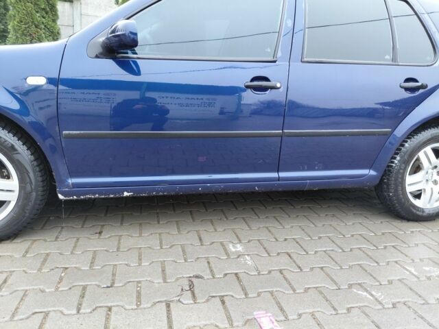 Синий Фольксваген Гольф, объемом двигателя 1.4 л и пробегом 244 тыс. км за 3700 $, фото 4 на Automoto.ua