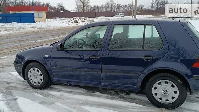 Синий Фольксваген Гольф, объемом двигателя 1.39 л и пробегом 190 тыс. км за 4500 $, фото 5 на Automoto.ua