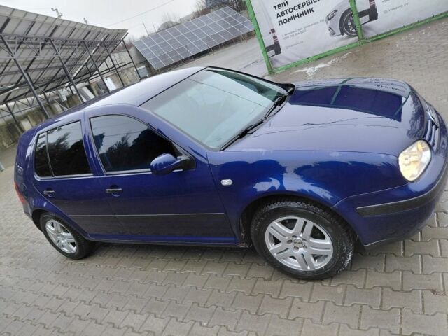 Синий Фольксваген Гольф, объемом двигателя 1.4 л и пробегом 244 тыс. км за 3700 $, фото 1 на Automoto.ua