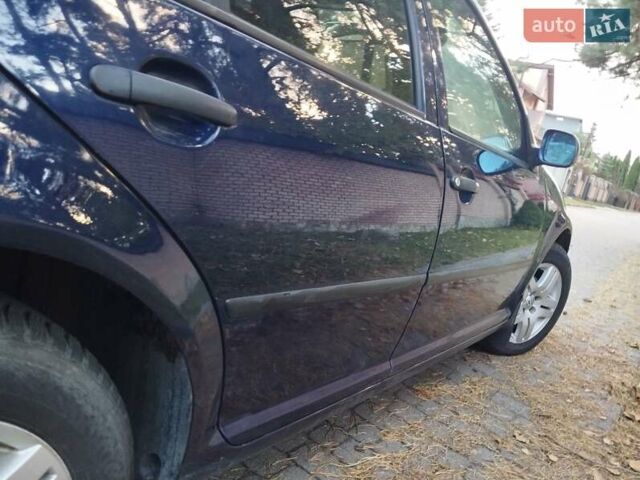 Синий Фольксваген Гольф, объемом двигателя 1.6 л и пробегом 190 тыс. км за 4390 $, фото 14 на Automoto.ua