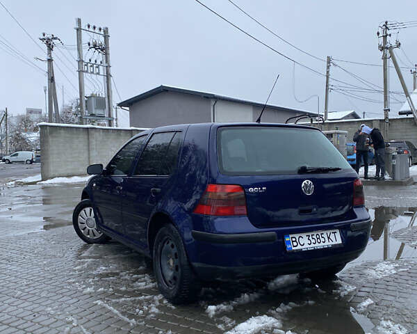Синий Фольксваген Гольф, объемом двигателя 1.39 л и пробегом 350 тыс. км за 2599 $, фото 11 на Automoto.ua