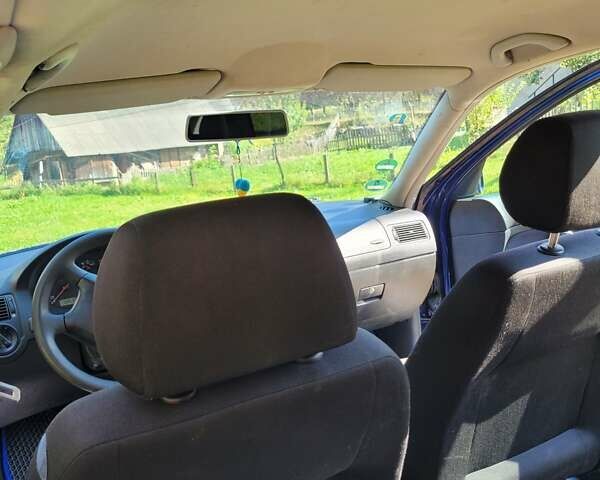 Синий Фольксваген Гольф, объемом двигателя 1.39 л и пробегом 203 тыс. км за 3600 $, фото 1 на Automoto.ua