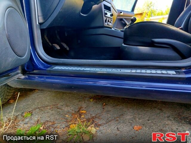 Синий Фольксваген Гольф, объемом двигателя 1.4 л и пробегом 218 тыс. км за 3500 $, фото 6 на Automoto.ua