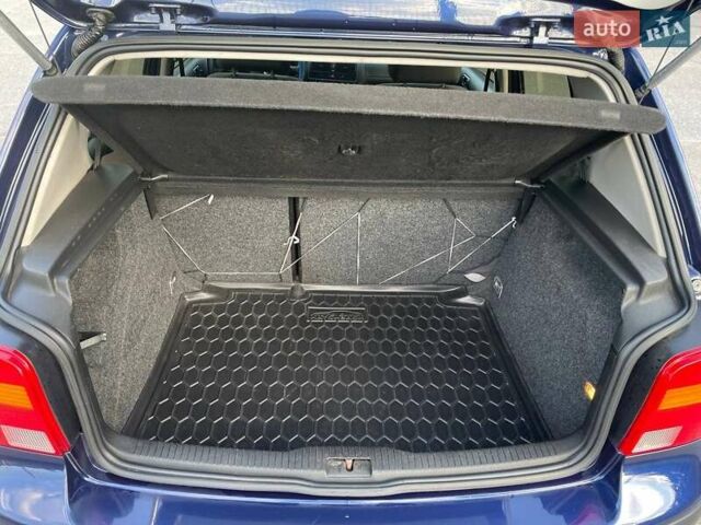 Синій Фольксваген Гольф, об'ємом двигуна 1.39 л та пробігом 270 тис. км за 4450 $, фото 5 на Automoto.ua