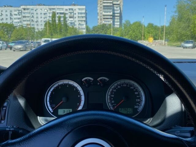 Синий Фольксваген Гольф, объемом двигателя 1.6 л и пробегом 278 тыс. км за 3800 $, фото 9 на Automoto.ua