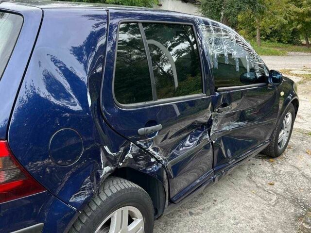 Синий Фольксваген Гольф, объемом двигателя 1.4 л и пробегом 246 тыс. км за 1700 $, фото 4 на Automoto.ua