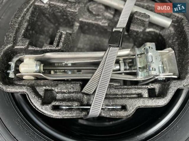 Синий Фольксваген Гольф, объемом двигателя 1.39 л и пробегом 220 тыс. км за 5150 $, фото 28 на Automoto.ua