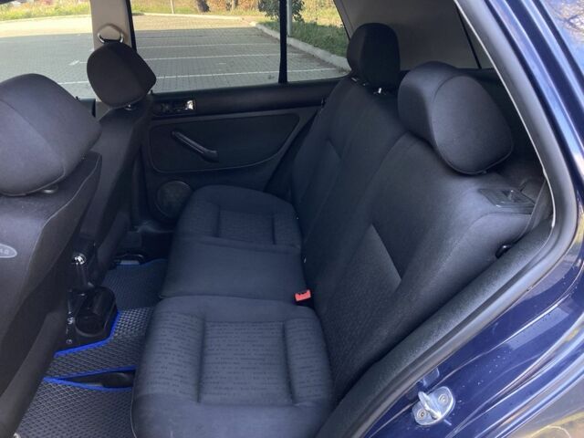 Фольксваген Гольф 2002 в Хмельницком на Automoto.ua Синий Фольксваген Гольф, объемом двигателя 1.4 л и пробегом 249 тыс. км за 3100 $, фото 7 на Automoto.ua