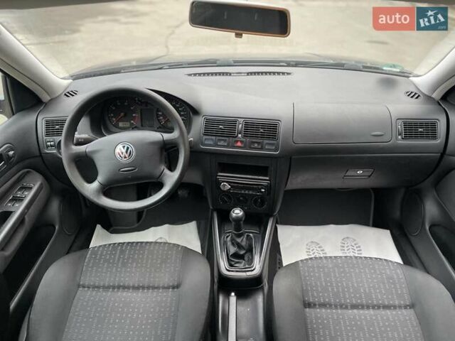 Синий Фольксваген Гольф, объемом двигателя 1.39 л и пробегом 220 тыс. км за 5150 $, фото 33 на Automoto.ua