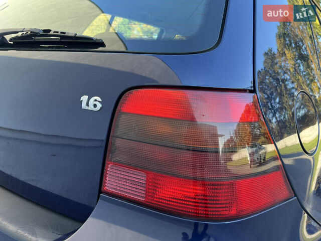 Синий Фольксваген Гольф, объемом двигателя 1.6 л и пробегом 284 тыс. км за 5350 $, фото 34 на Automoto.ua