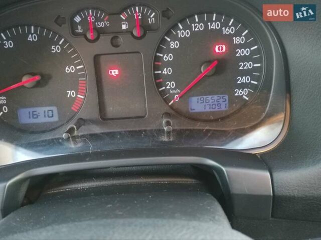 Синій Фольксваген Гольф, об'ємом двигуна 1.6 л та пробігом 196 тис. км за 3199 $, фото 15 на Automoto.ua