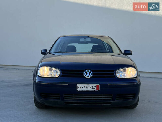 Синий Фольксваген Гольф, объемом двигателя 1.6 л и пробегом 284 тыс. км за 5350 $, фото 25 на Automoto.ua