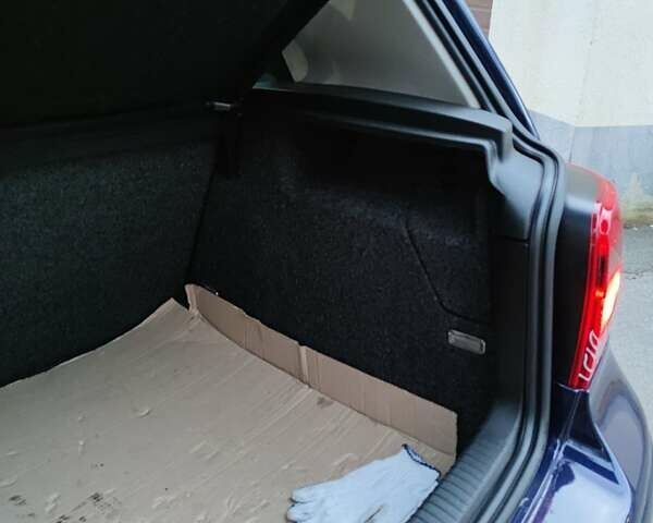 Фольксваген Гольф 2002 в Виннице на Automoto.ua Синий Фольксваген Гольф, объемом двигателя 1.6 л и пробегом 242 тыс. км за 5300 $, фото 34 на Automoto.ua