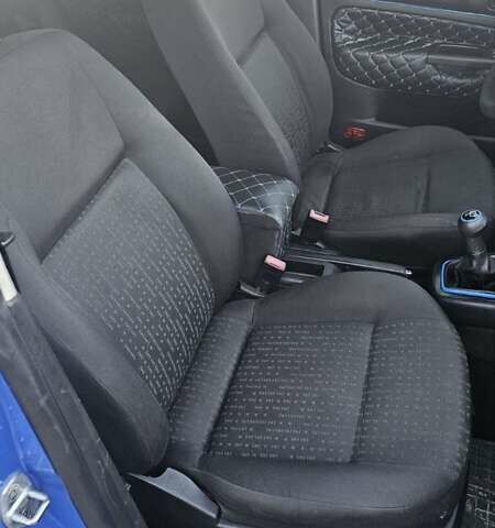 Синий Фольксваген Гольф, объемом двигателя 1.39 л и пробегом 235 тыс. км за 3200 $, фото 9 на Automoto.ua