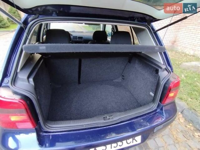 Синий Фольксваген Гольф, объемом двигателя 1.6 л и пробегом 190 тыс. км за 4390 $, фото 17 на Automoto.ua
