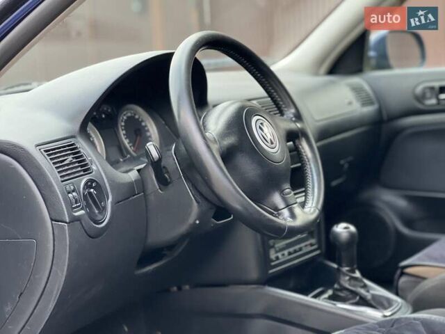 Синій Фольксваген Гольф, об'ємом двигуна 1.6 л та пробігом 315 тис. км за 3850 $, фото 23 на Automoto.ua
