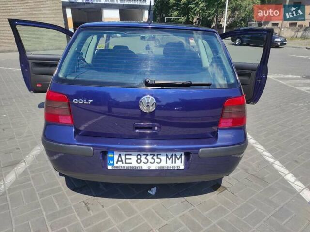 Синий Фольксваген Гольф, объемом двигателя 1.39 л и пробегом 309 тыс. км за 4500 $, фото 3 на Automoto.ua