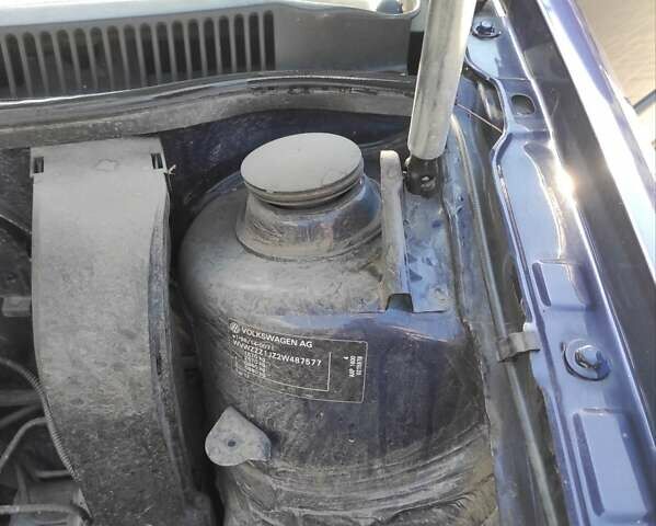 Синий Фольксваген Гольф, объемом двигателя 1.39 л и пробегом 309 тыс. км за 4500 $, фото 13 на Automoto.ua