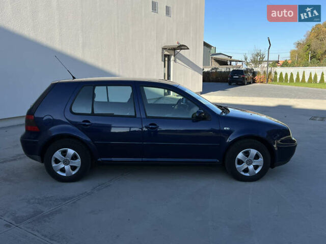 Синий Фольксваген Гольф, объемом двигателя 1.6 л и пробегом 284 тыс. км за 5350 $, фото 6 на Automoto.ua