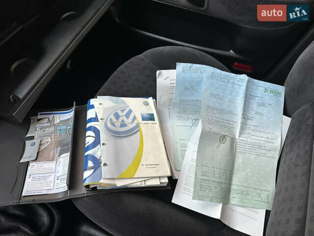 Синий Фольксваген Гольф, объемом двигателя 1.6 л и пробегом 256 тыс. км за 4499 $, фото 42 на Automoto.ua