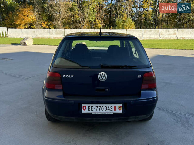 Синий Фольксваген Гольф, объемом двигателя 1.6 л и пробегом 284 тыс. км за 5350 $, фото 8 на Automoto.ua