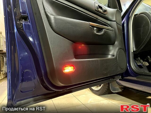 Синій Фольксваген Гольф, об'ємом двигуна 1.6 л та пробігом 290 тис. км за 4600 $, фото 8 на Automoto.ua