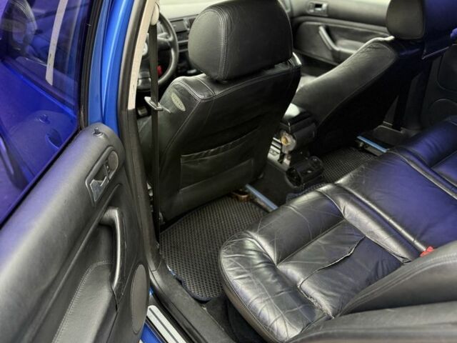 Синий Фольксваген Гольф, объемом двигателя 1.9 л и пробегом 300 тыс. км за 2900 $, фото 11 на Automoto.ua